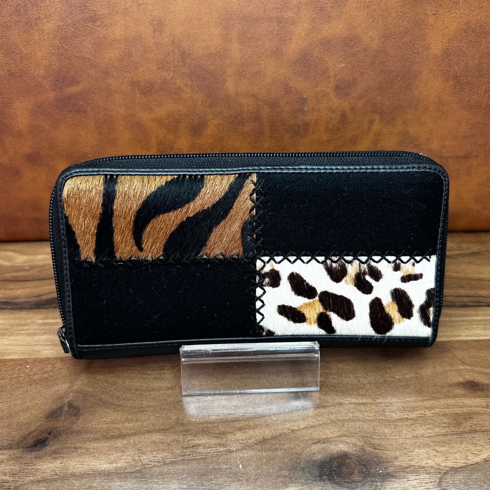 Liz Claiborne Animal Fur & Leather Zip around wallet